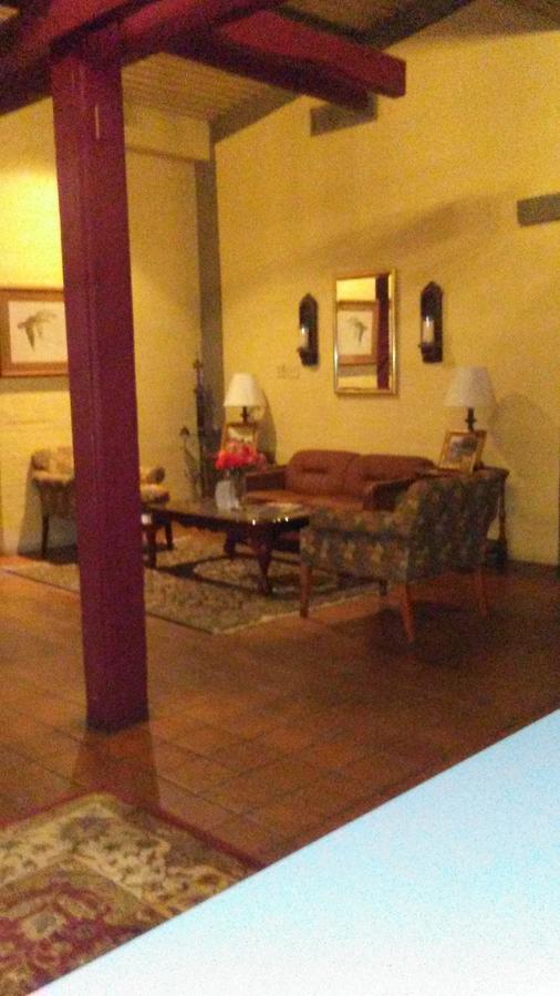 Spanish Trace Inn Athens Eksteriør billede